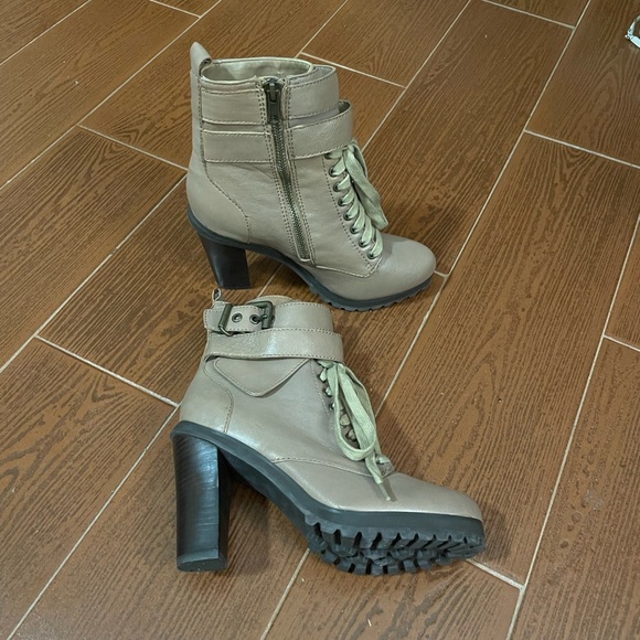 Kelsi Dagger Brown Taupe Lace Up Heeled Booties Size 6.5 leather EVA1 buckles - Picture 3 of 16